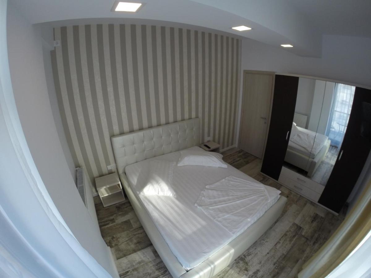 911 Cazare Mamaia Εξωτερικό φωτογραφία